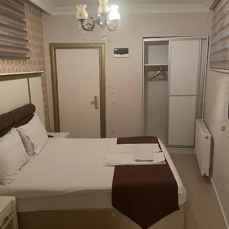 Mini Nova Old Hotel 5*